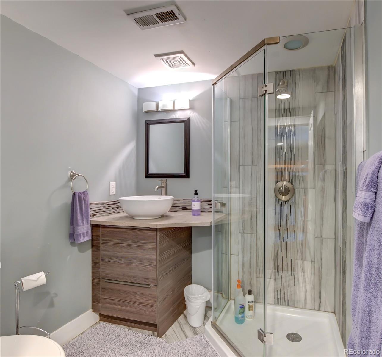 MLS Image #19 for 2321 s henry place,denver, Colorado