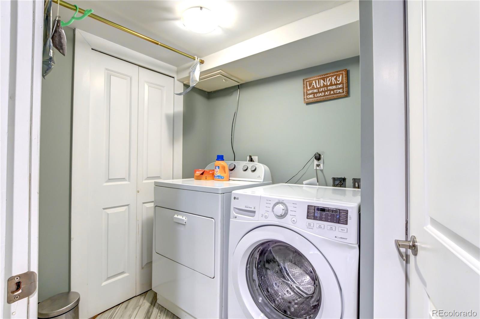 MLS Image #20 for 2321 s henry place,denver, Colorado