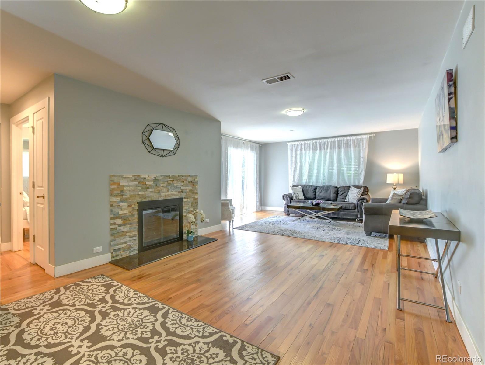 MLS Image #5 for 2321 s henry place,denver, Colorado