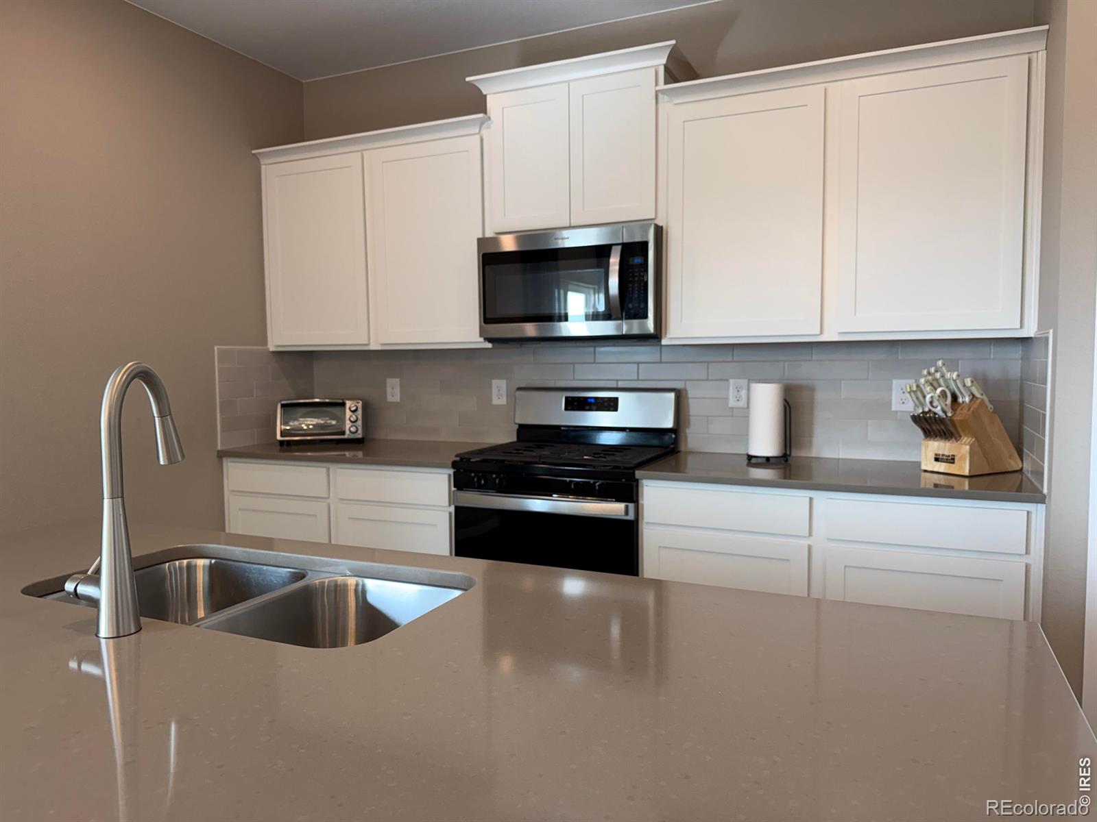 MLS Image #14 for 7594 e 159th place,thornton, Colorado
