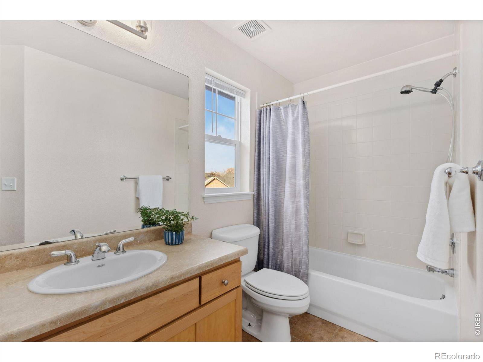 MLS Image #16 for 2104  18th avenue,longmont, Colorado