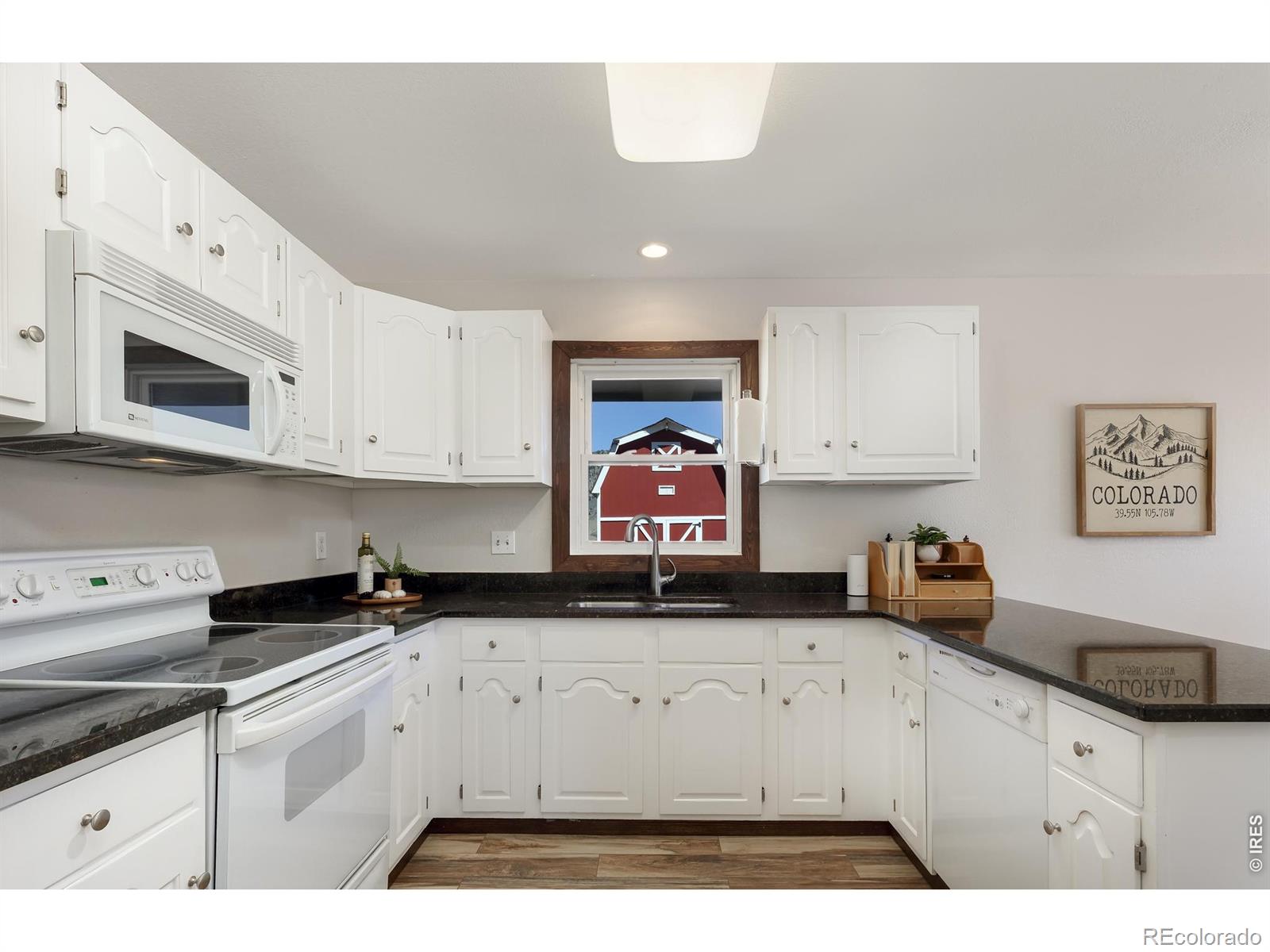 MLS Image #3 for 1050  sunrise drive,lyons, Colorado