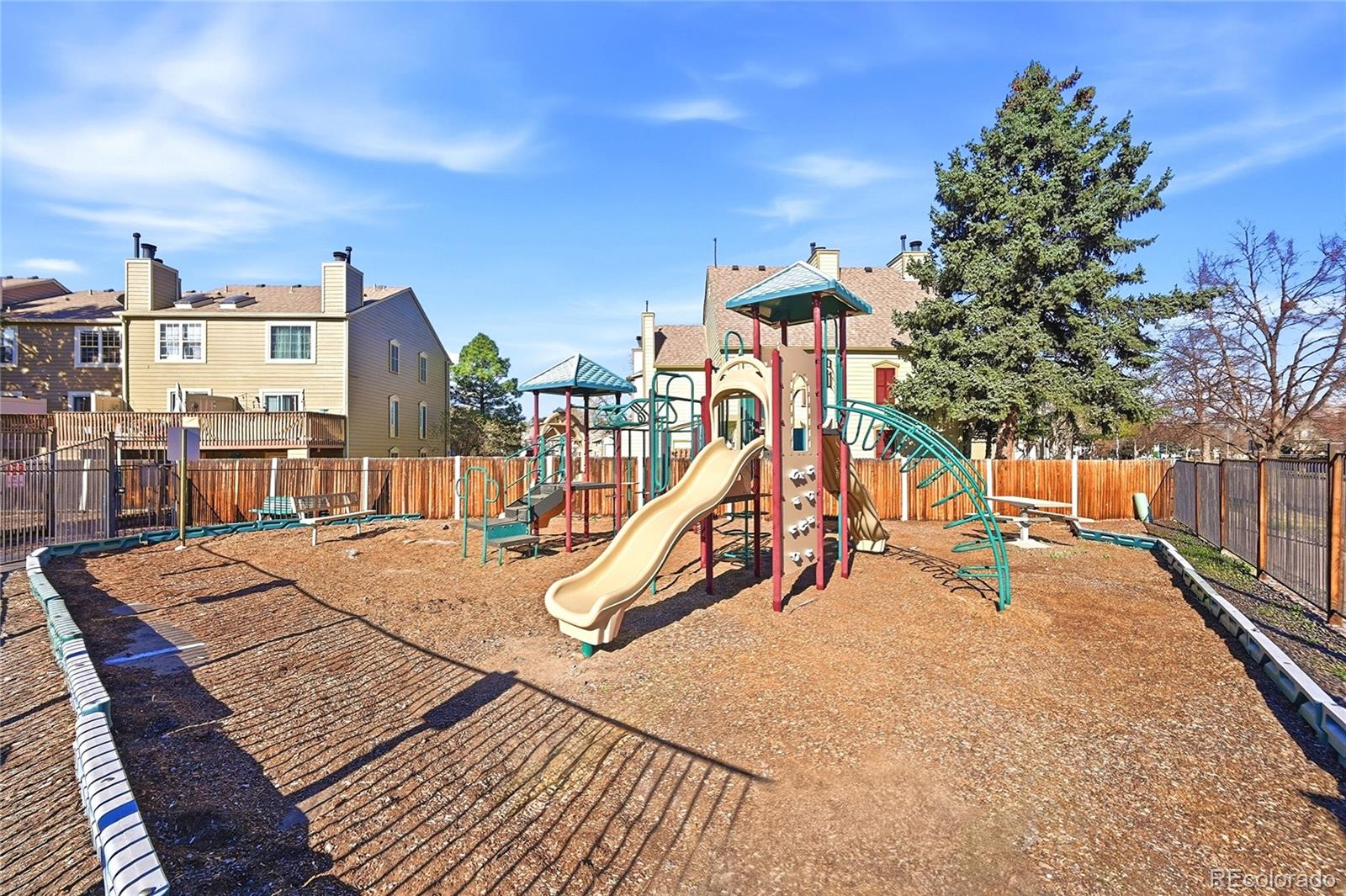 MLS Image #17 for 1885 s quebec way,denver, Colorado
