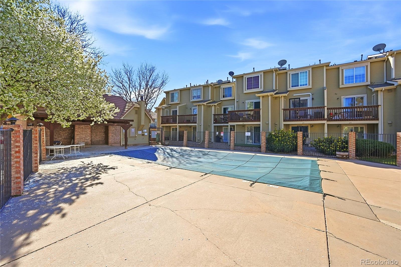 MLS Image #21 for 1885 s quebec way,denver, Colorado