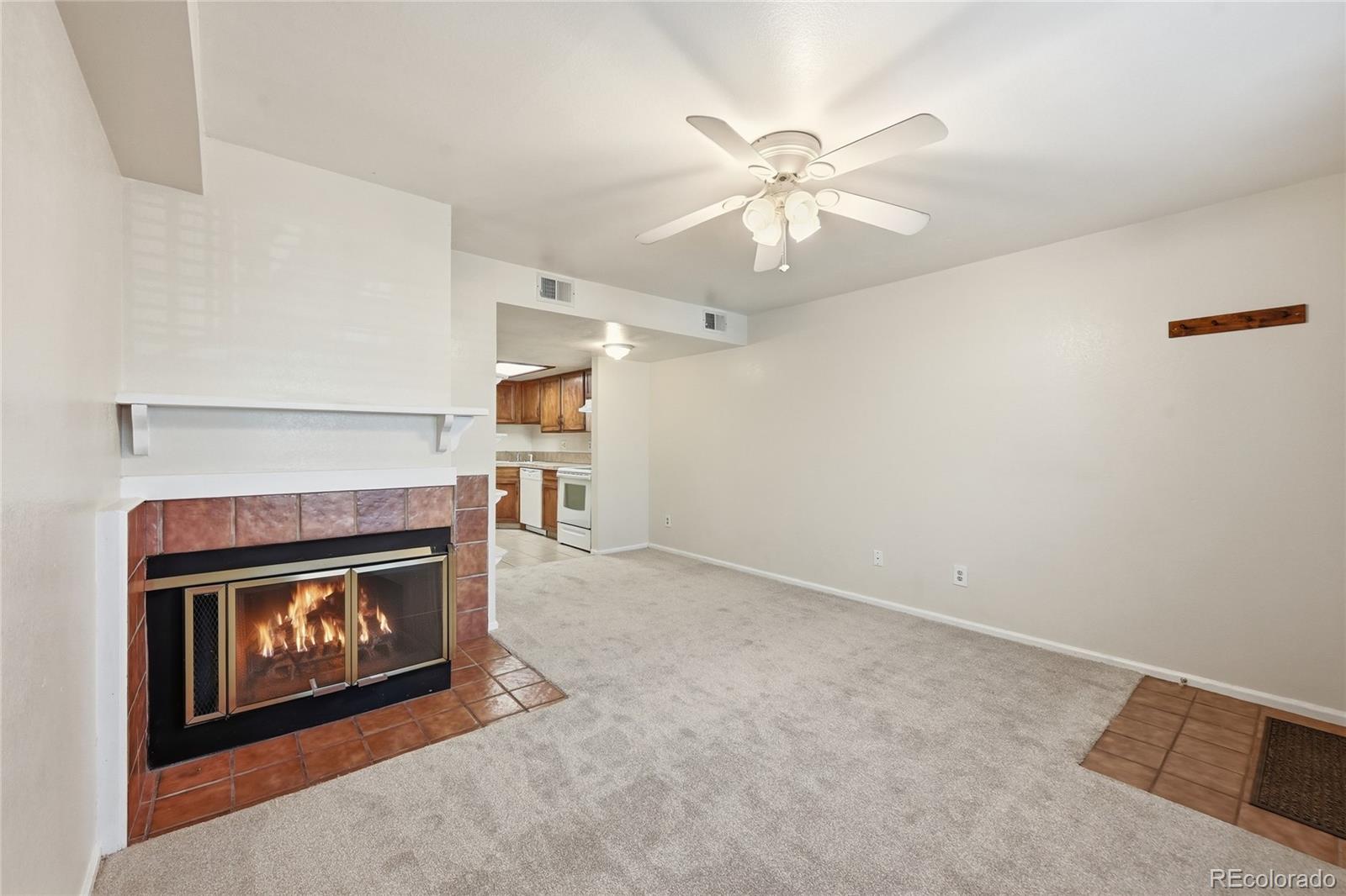 MLS Image #6 for 1885 s quebec way,denver, Colorado
