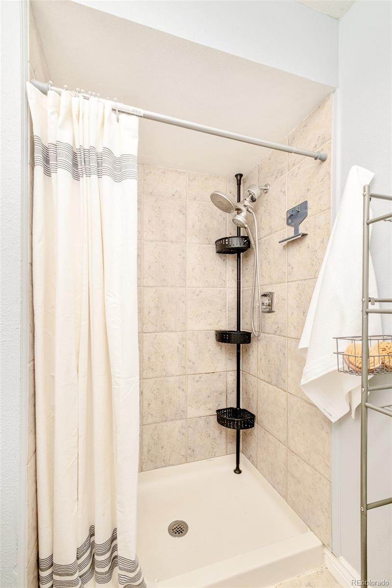 MLS Image #20 for 1293 e 97th avenue,thornton, Colorado