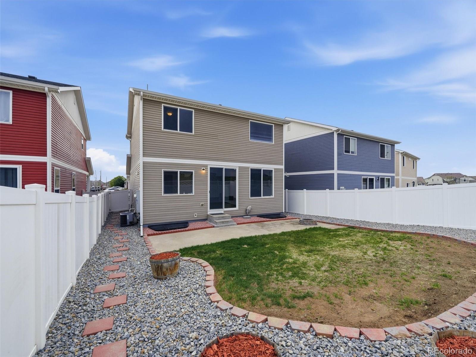 MLS Image #16 for 20641  randolph place,denver, Colorado