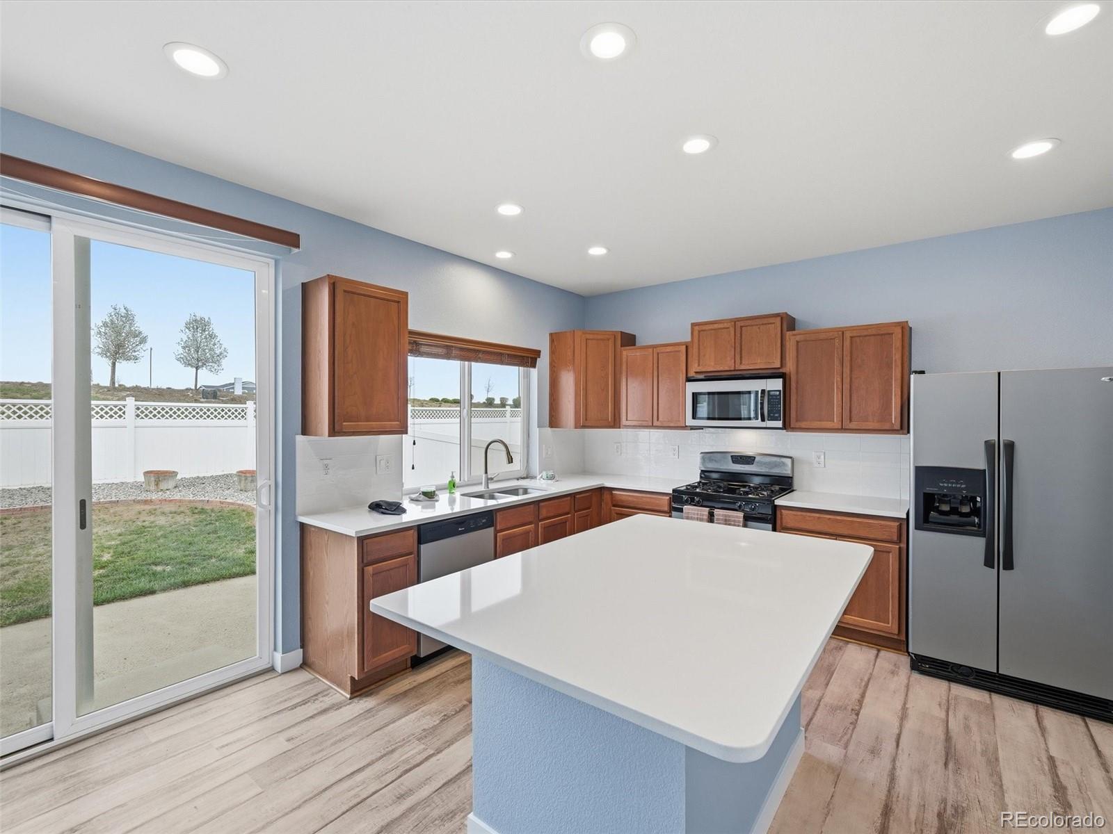 MLS Image #5 for 20641  randolph place,denver, Colorado