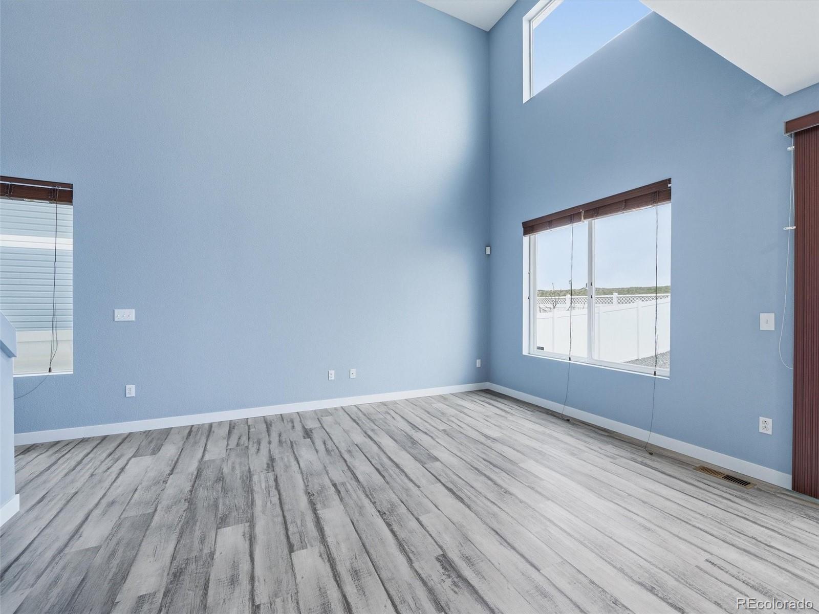 MLS Image #9 for 20641  randolph place,denver, Colorado