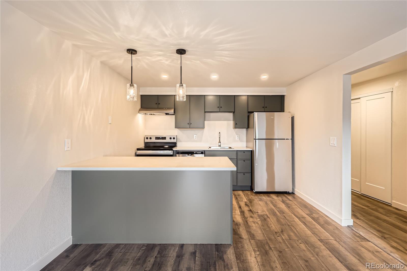 MLS Image #3 for 1302 s parker road,denver, Colorado
