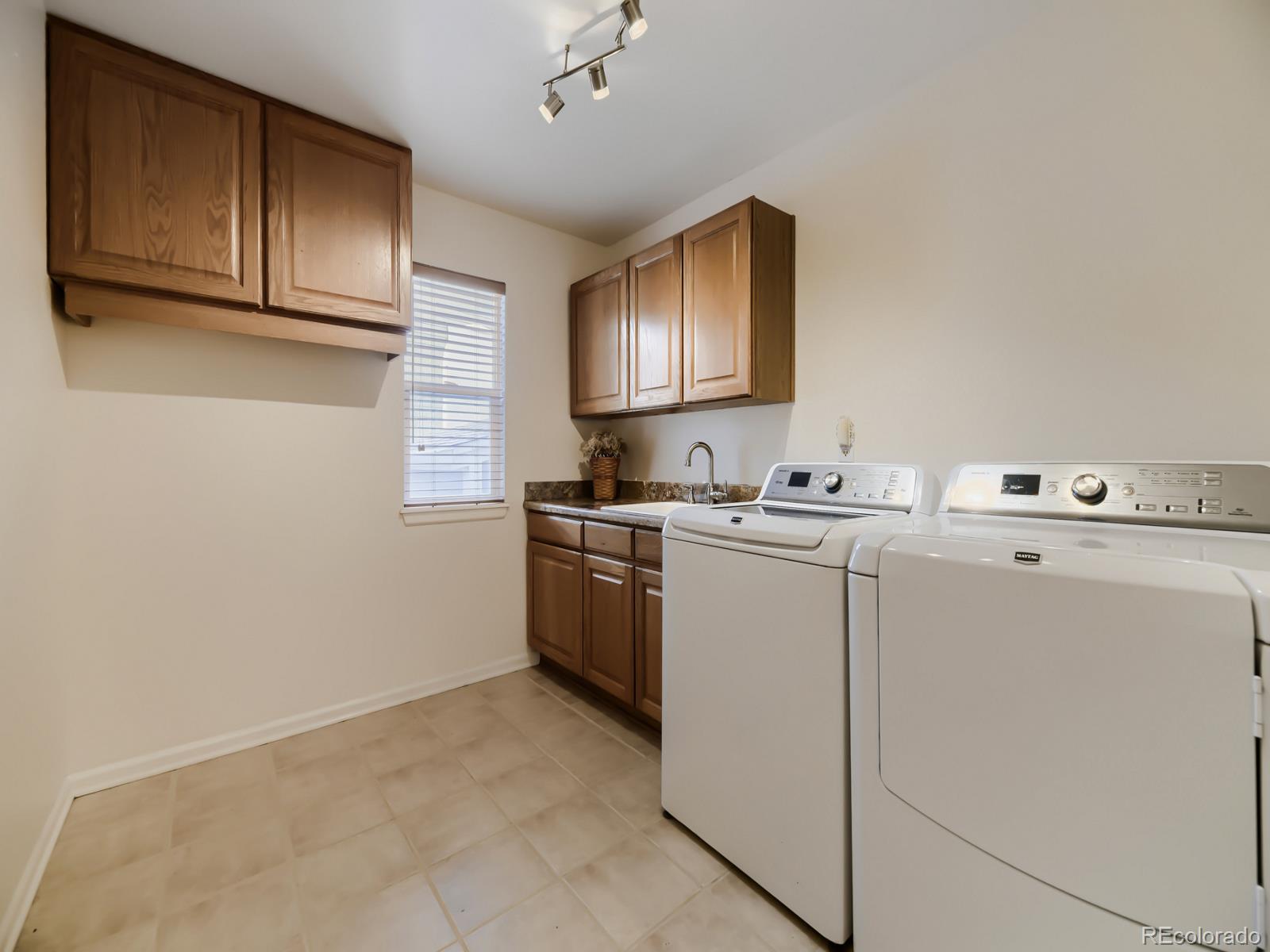 MLS Image #13 for 19138 e berry drive,aurora, Colorado