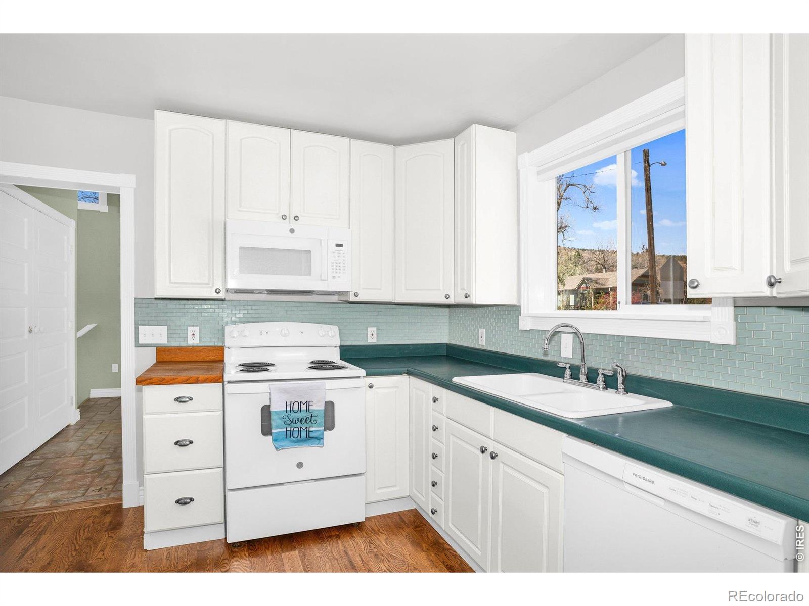 MLS Image #3 for 421  stickney avenue,lyons, Colorado