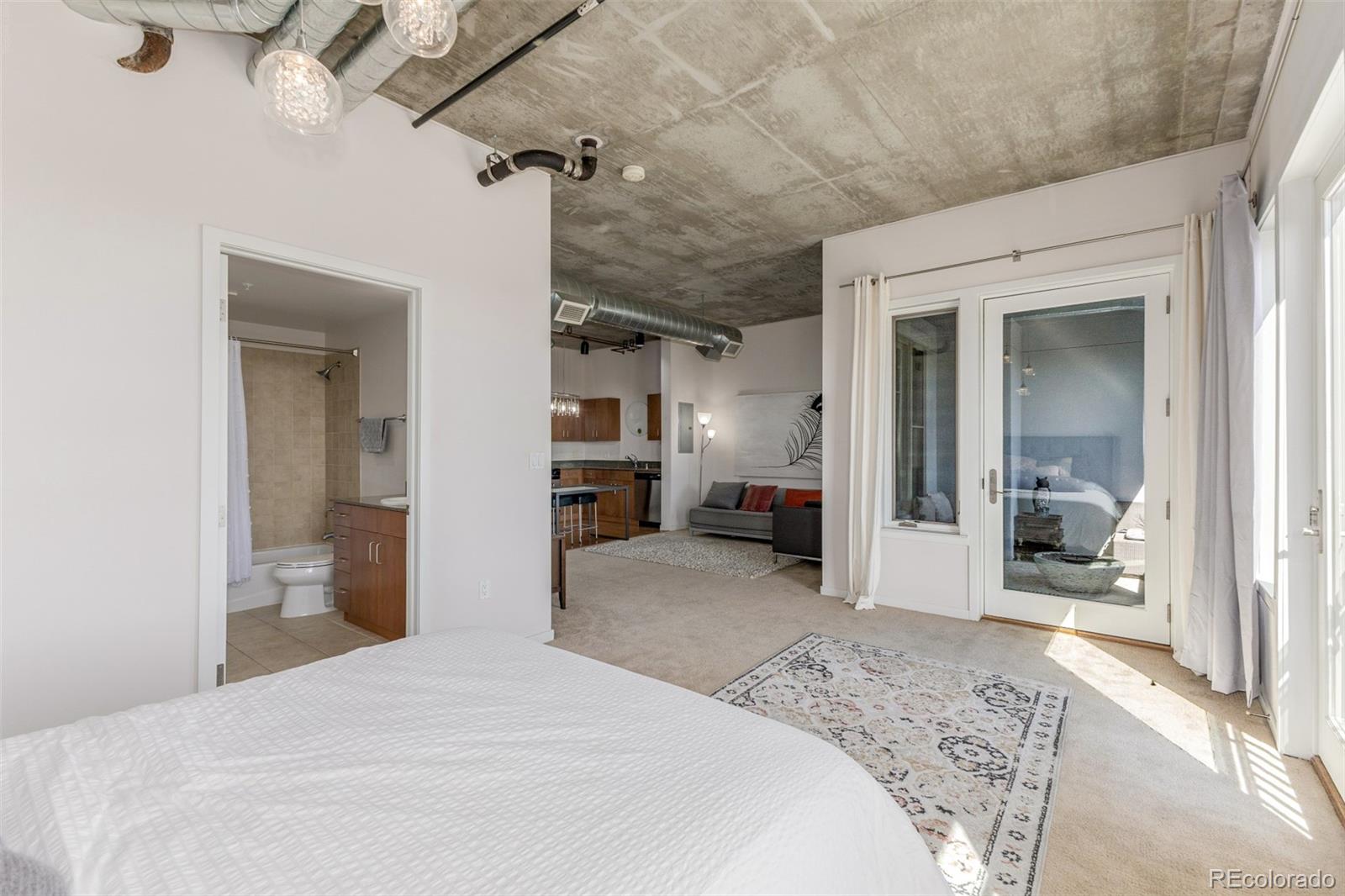 MLS Image #10 for 3601  arapahoe avenue,boulder, Colorado
