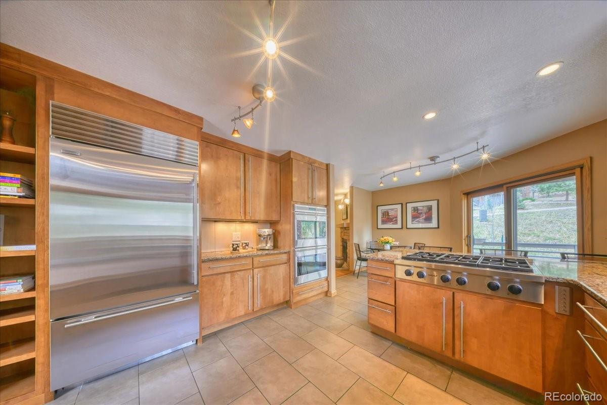 MLS Image #10 for 1318  northridge court,golden, Colorado
