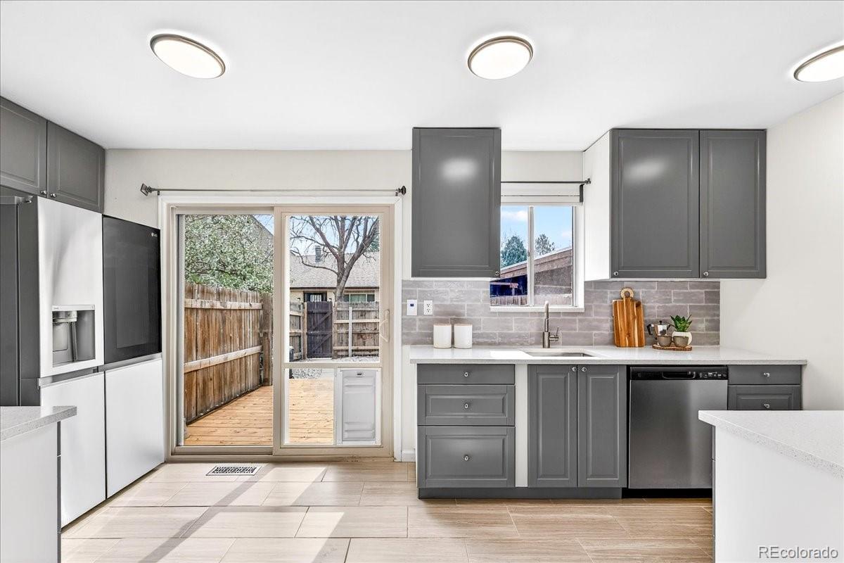 MLS Image #10 for 4419 w ponds circle,littleton, Colorado