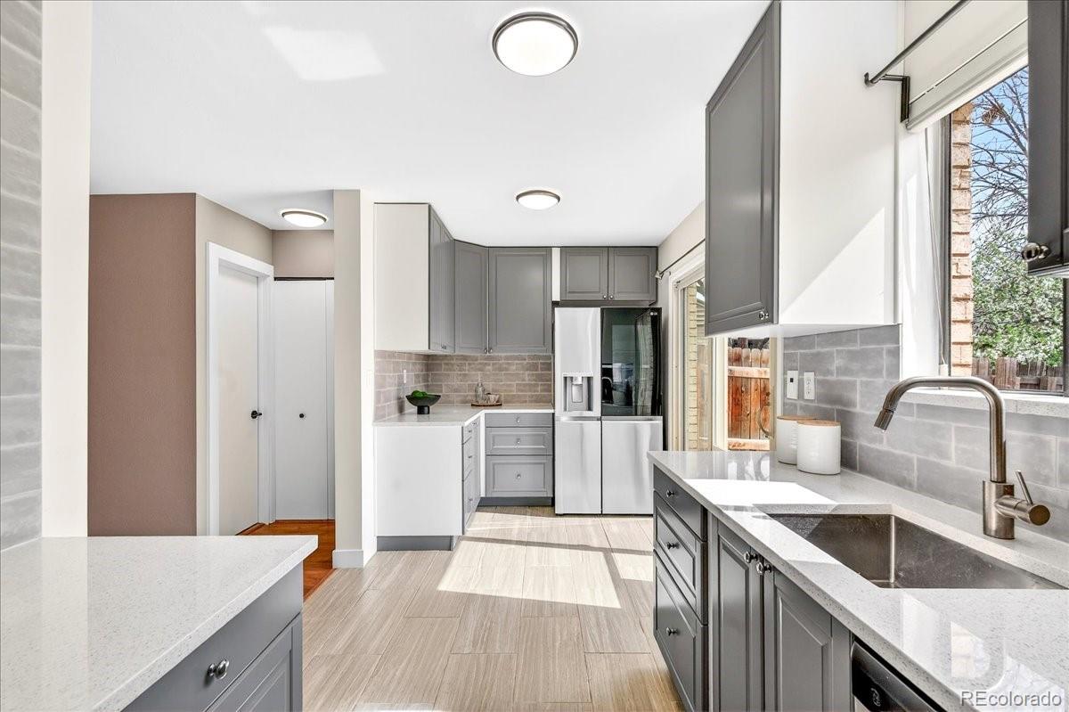 MLS Image #14 for 4419 w ponds circle,littleton, Colorado