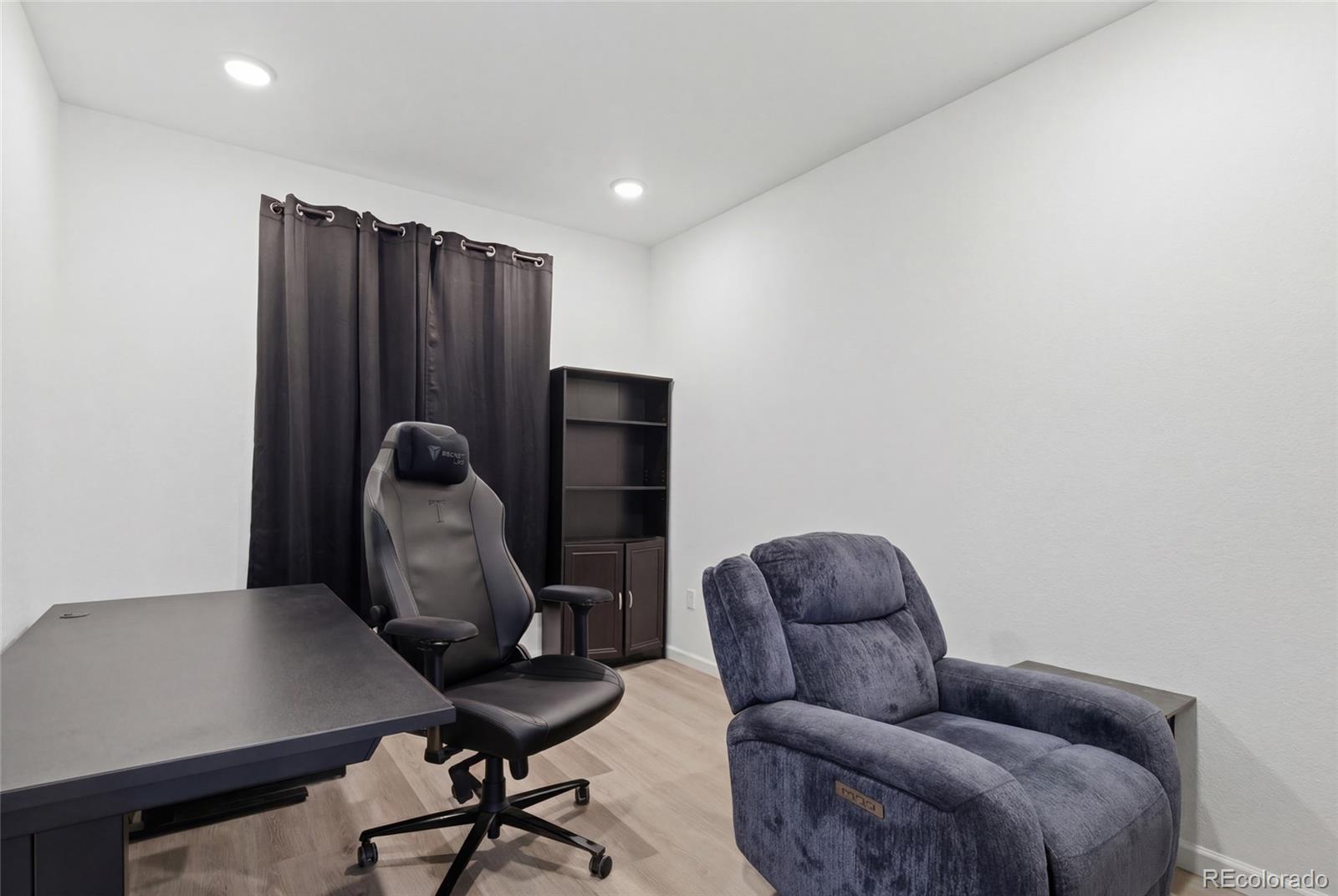 MLS Image #4 for 9051  telluride court,commerce city, Colorado