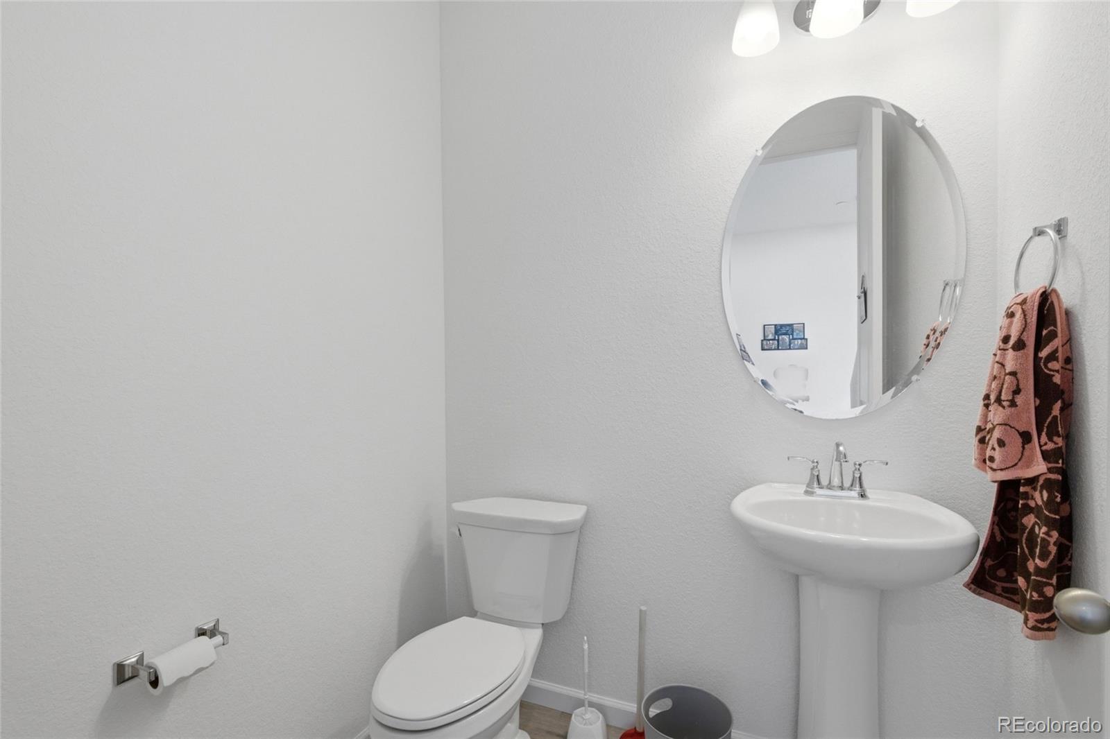 MLS Image #7 for 9051  telluride court,commerce city, Colorado