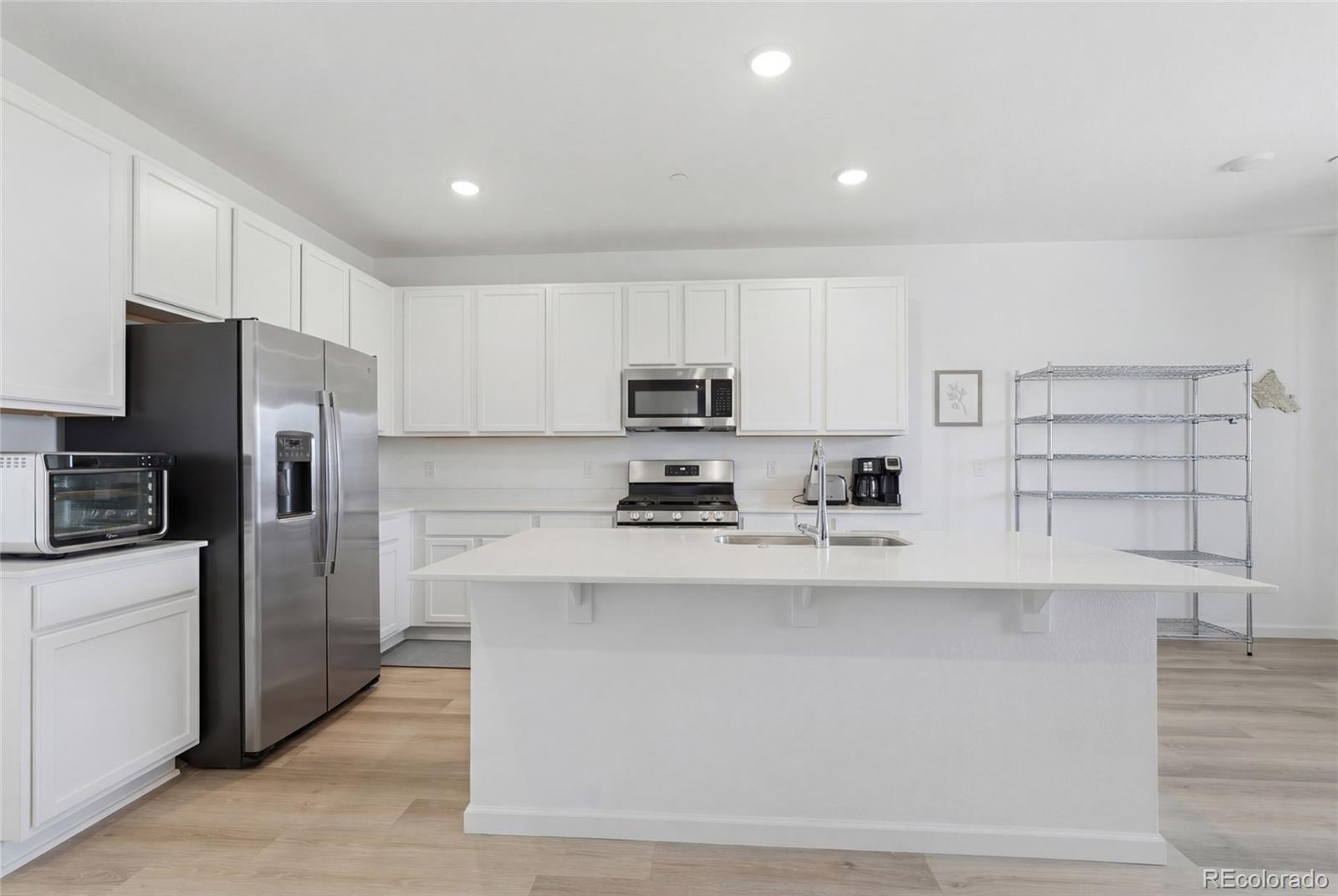 MLS Image #9 for 9051  telluride court,commerce city, Colorado