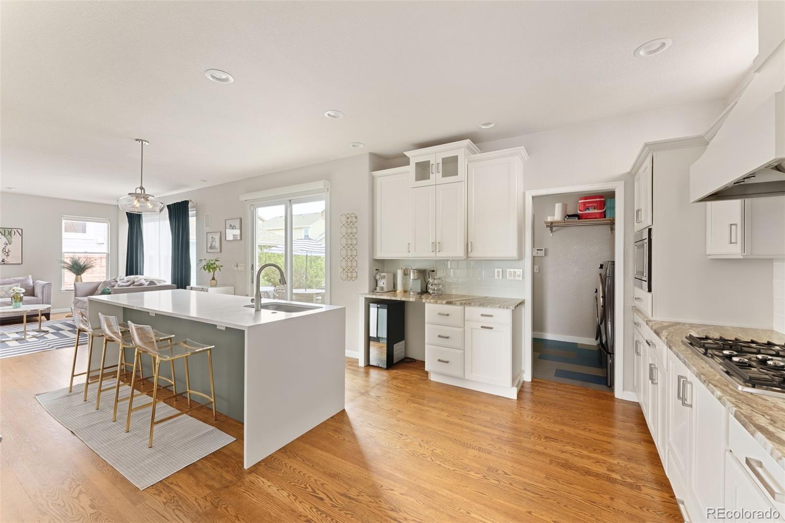 MLS Image #5 for 7400 e ellsworth avenue,denver, Colorado
