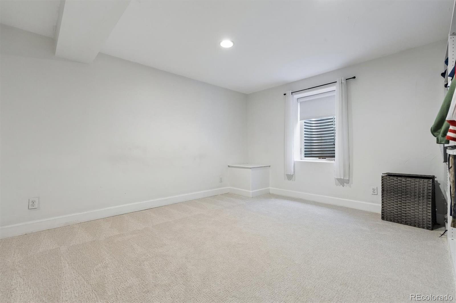 MLS Image #39 for 2500 s jackson street,denver, Colorado