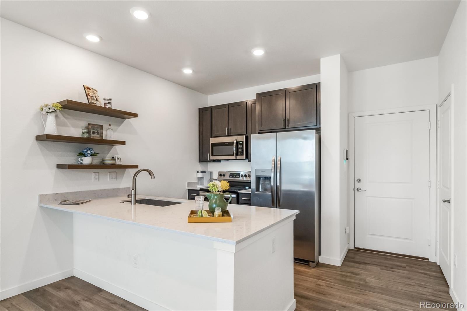 MLS Image #13 for 746 n bersshine court,watkins, Colorado