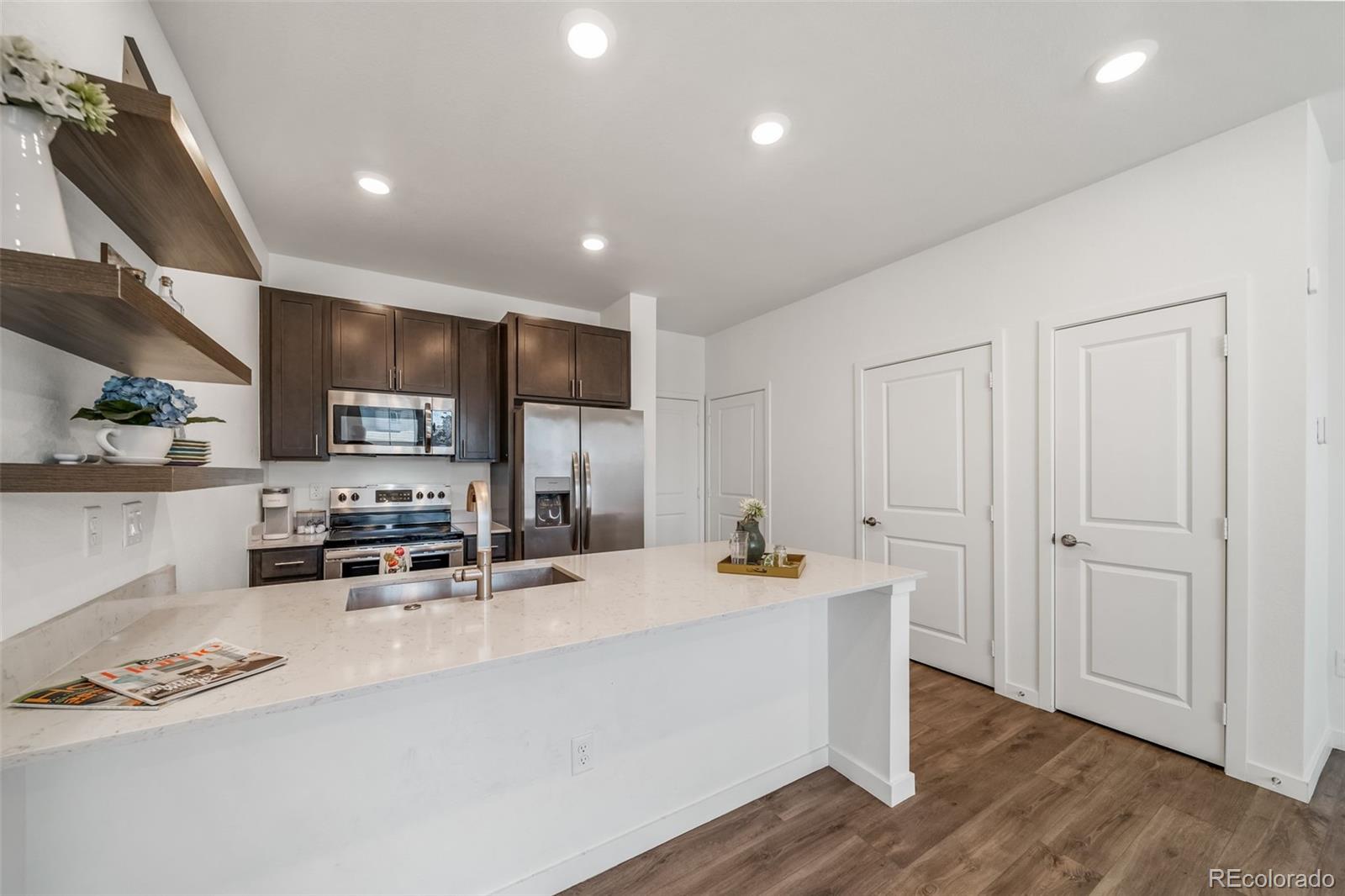 MLS Image #15 for 746 n bersshine court,watkins, Colorado