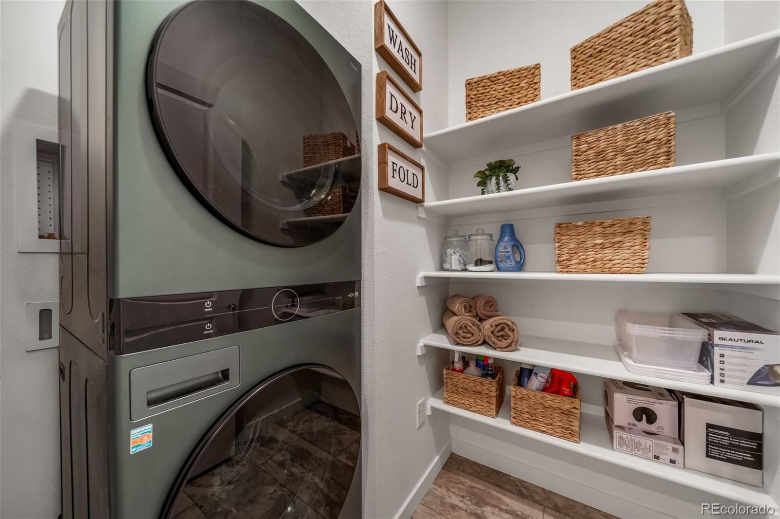 MLS Image #23 for 746 n bersshine court,watkins, Colorado