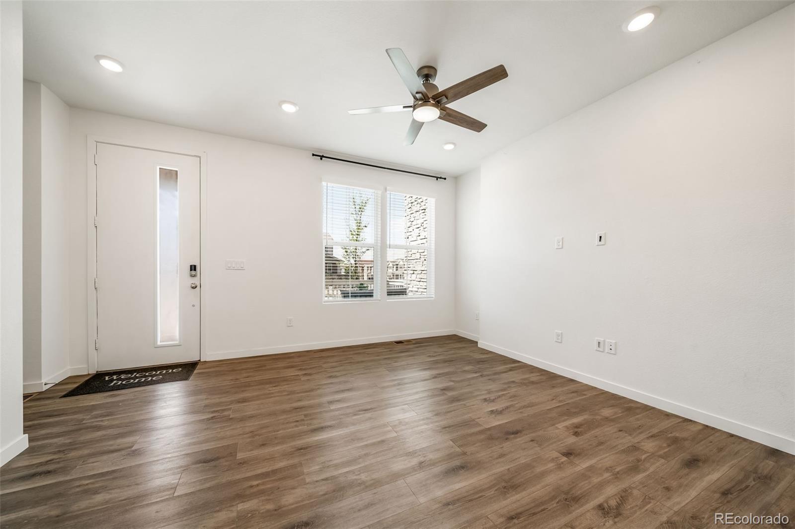 MLS Image #9 for 746 n bersshine court,watkins, Colorado