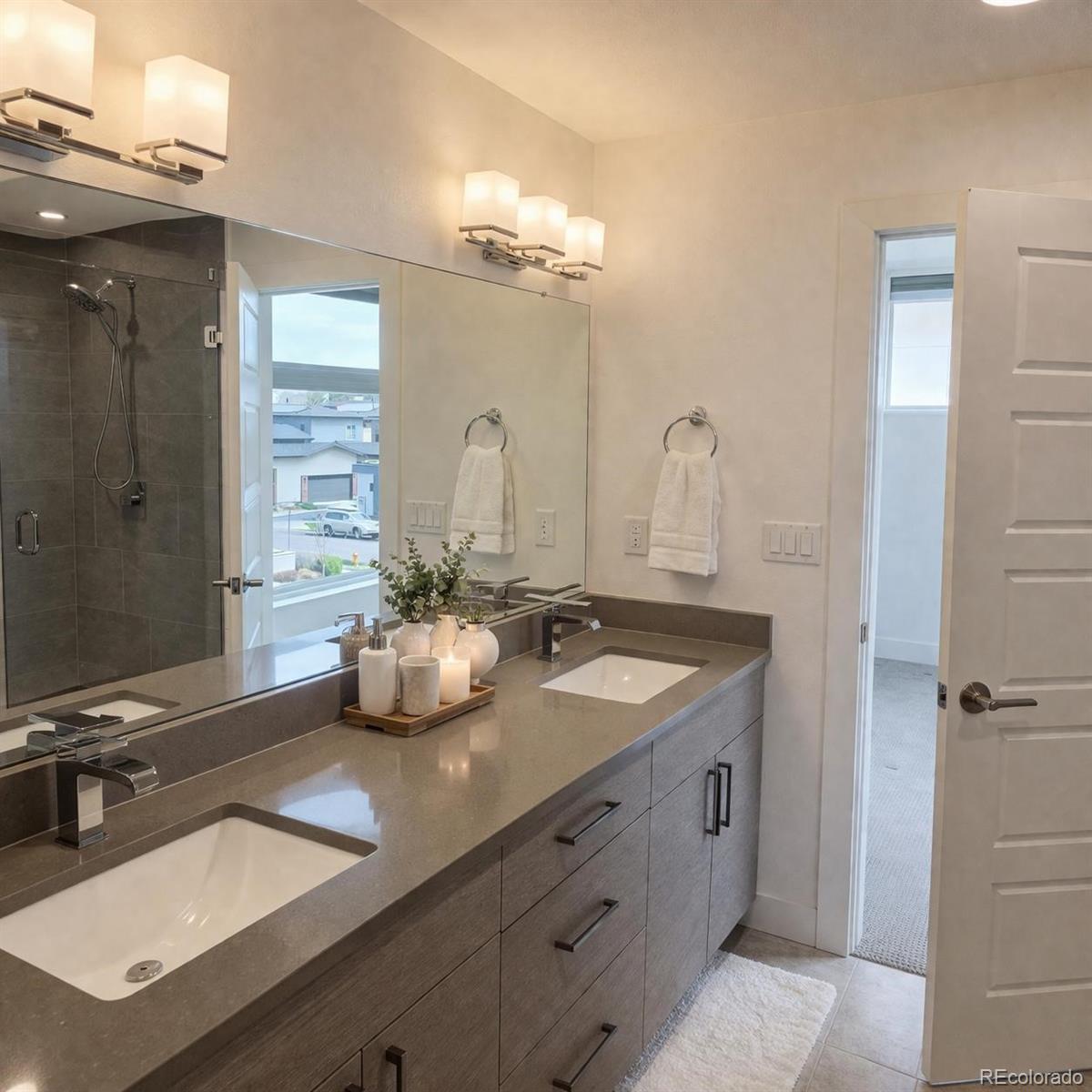 MLS Image #15 for 6830 e lowry boulevard ,denver, Colorado