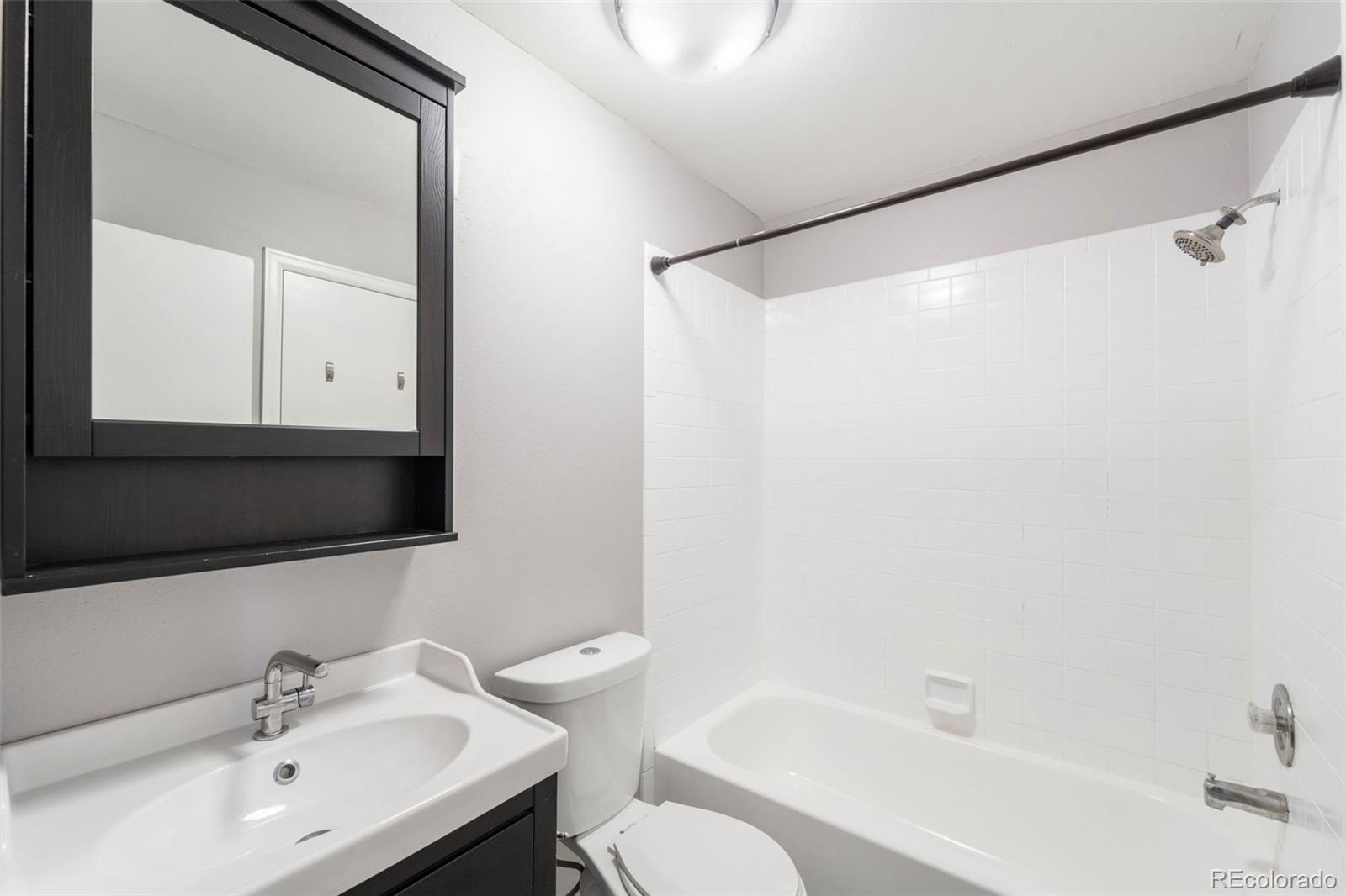 MLS Image #5 for 14343 e dickinson drive,aurora, Colorado