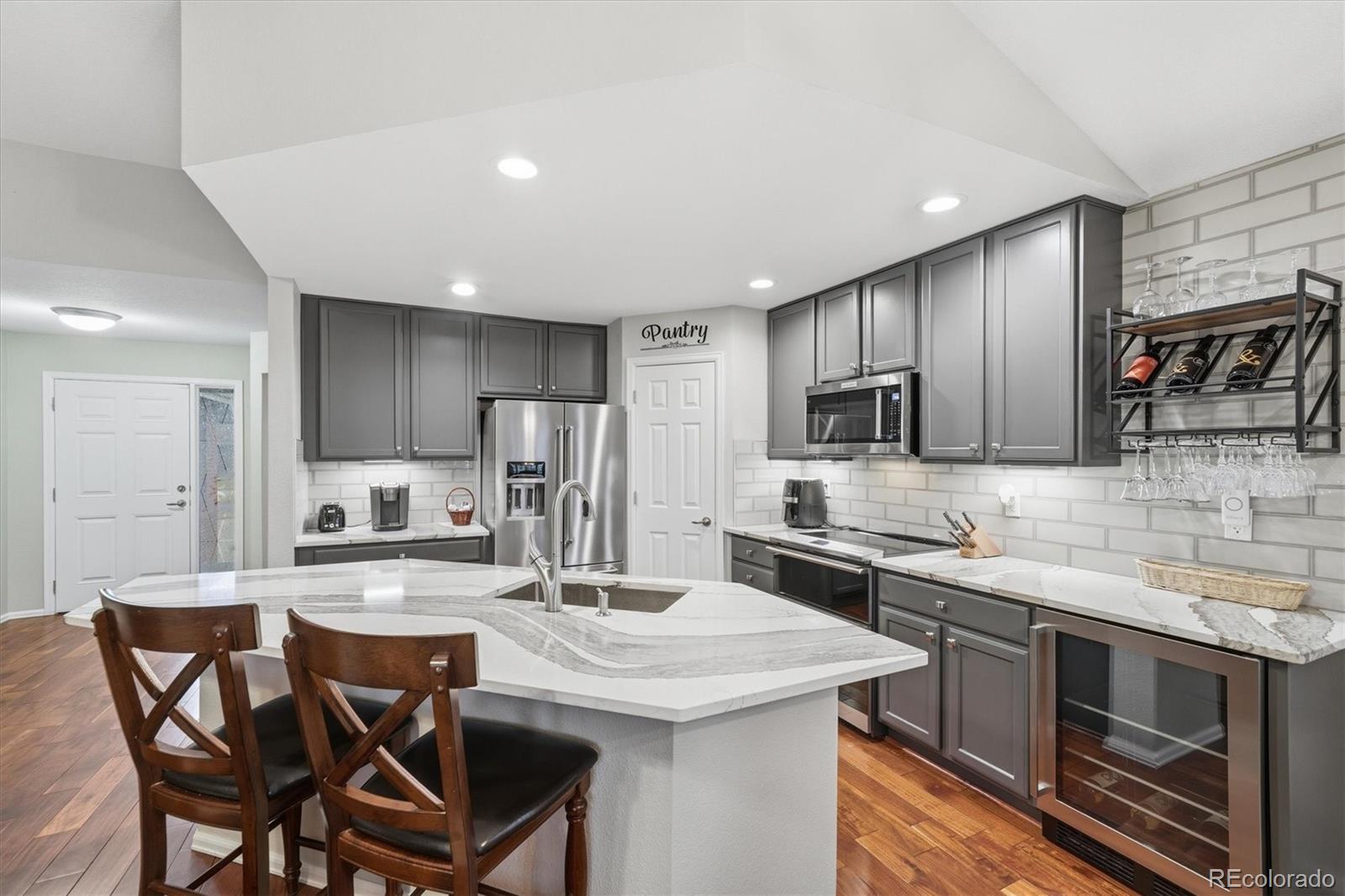 MLS Image #12 for 22353 e heritage parkway,aurora, Colorado