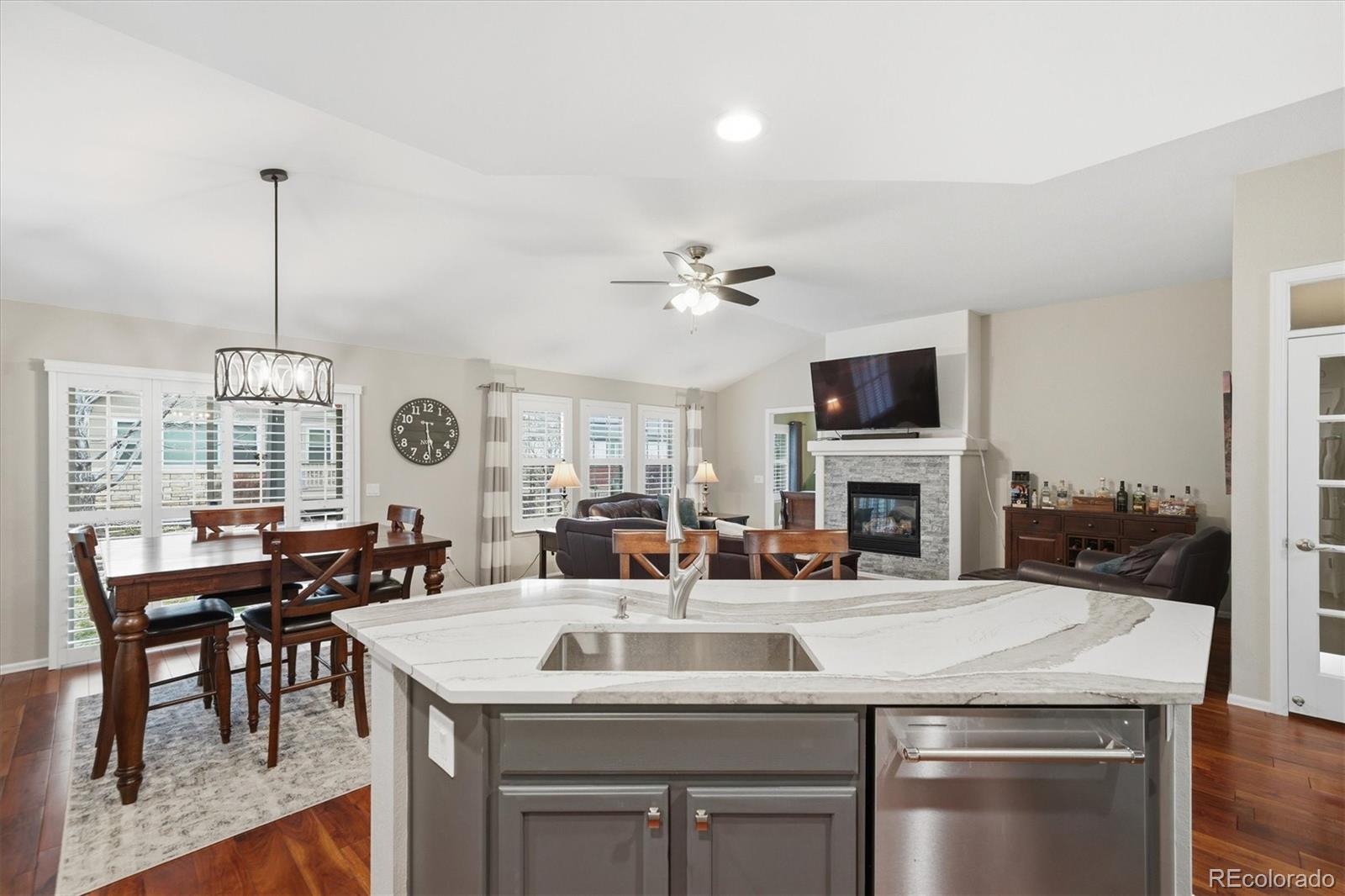 MLS Image #15 for 22353 e heritage parkway,aurora, Colorado