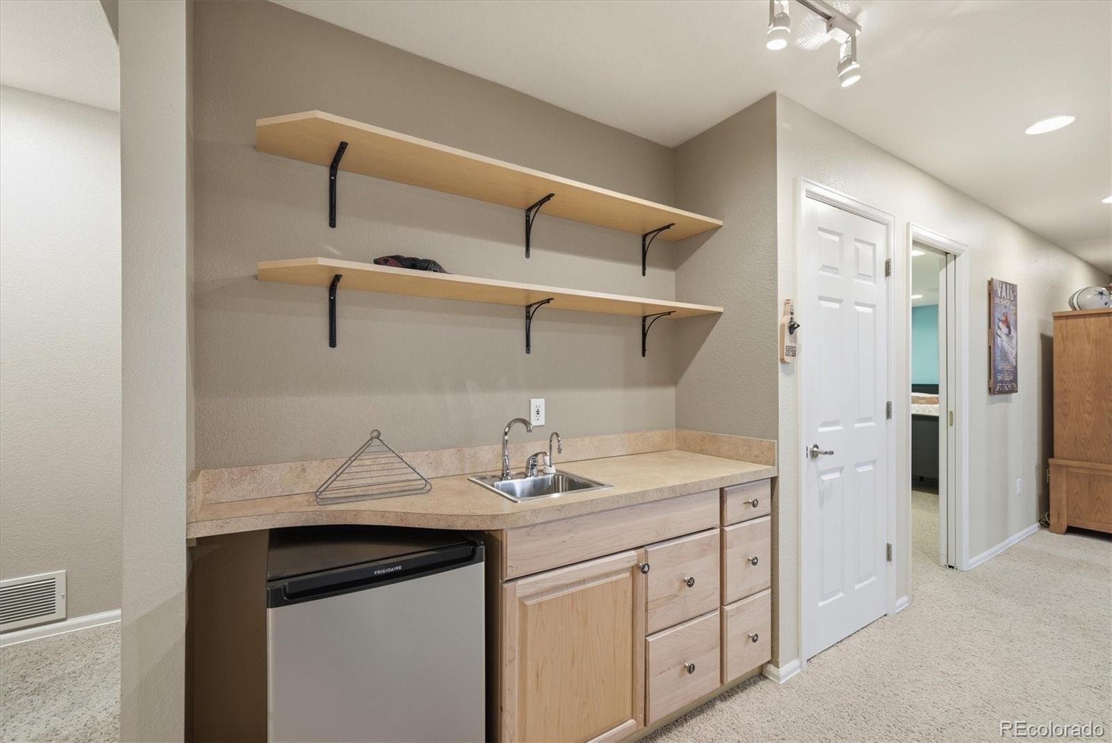 MLS Image #40 for 22353 e heritage parkway,aurora, Colorado
