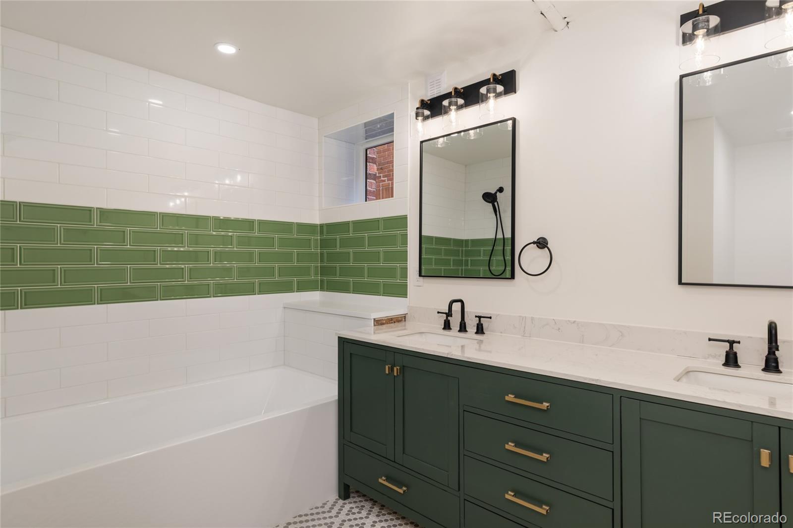 MLS Image #30 for 740  clayton street,denver, Colorado