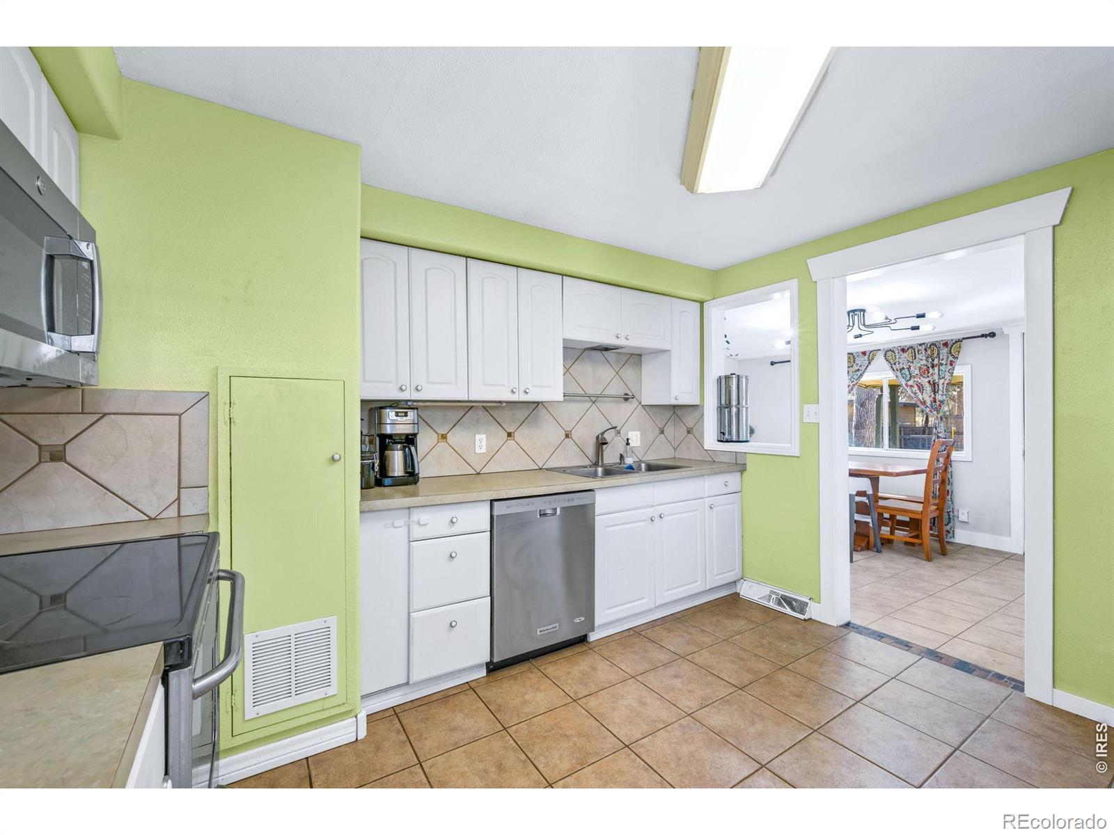 MLS Image #7 for 132 e 22nd street,loveland, Colorado