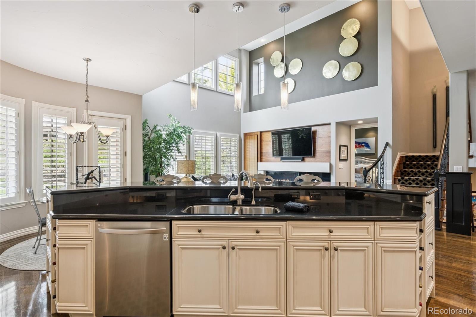 MLS Image #14 for 9060 e harvard avenue,denver, Colorado