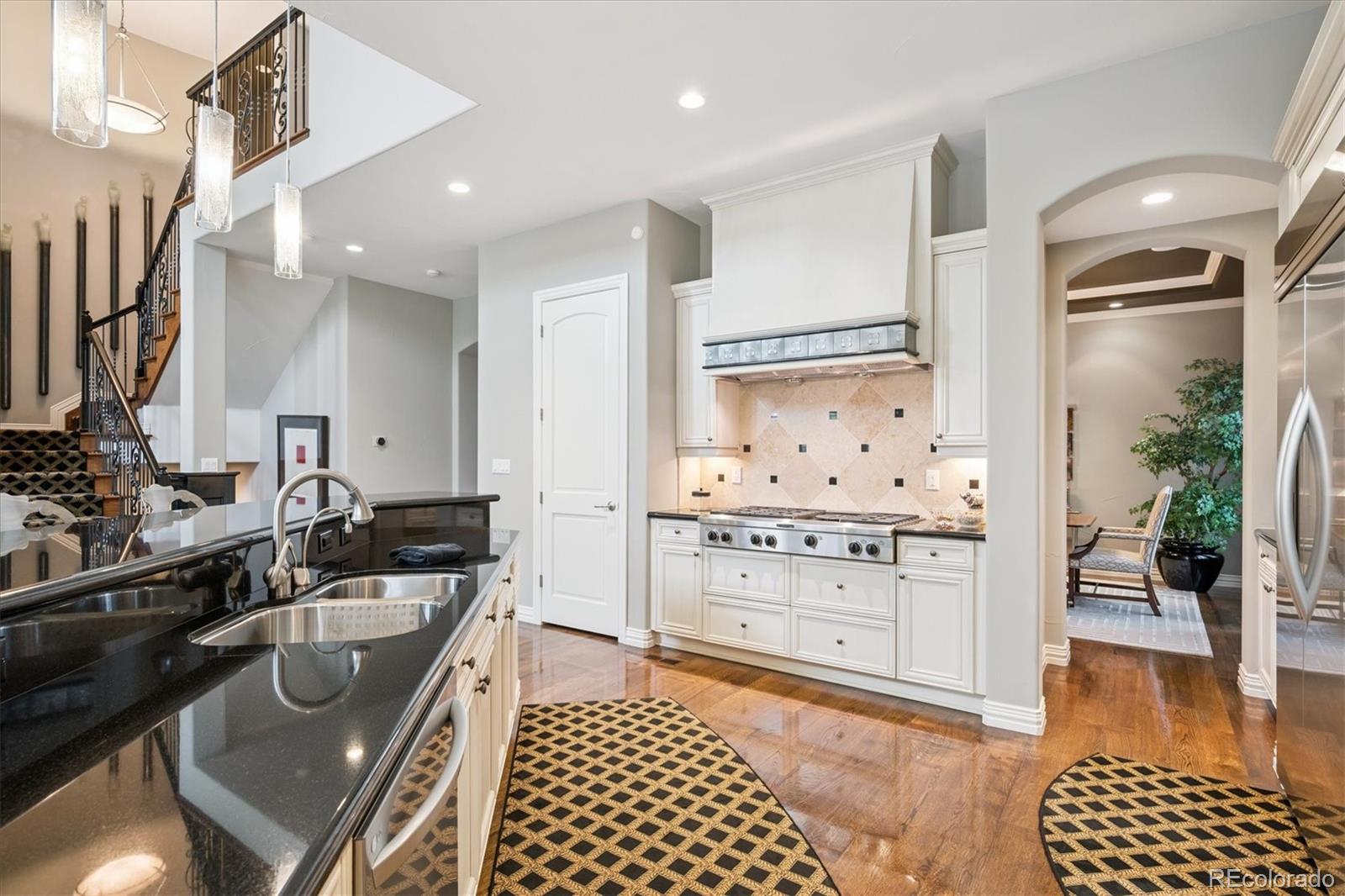MLS Image #15 for 9060 e harvard avenue,denver, Colorado