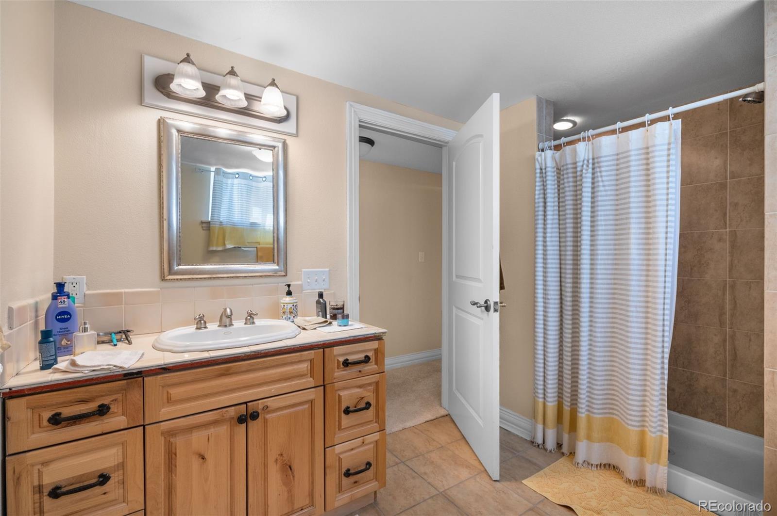 MLS Image #23 for 3236 s saint paul street,denver, Colorado