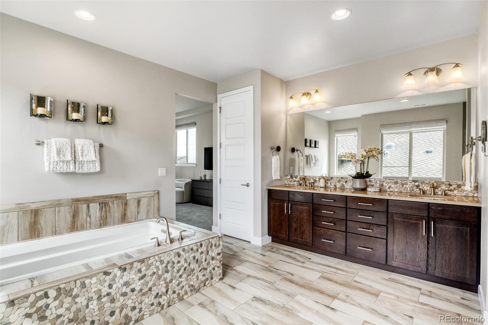 MLS Image #16 for 10491 n sky drive,lone tree, Colorado