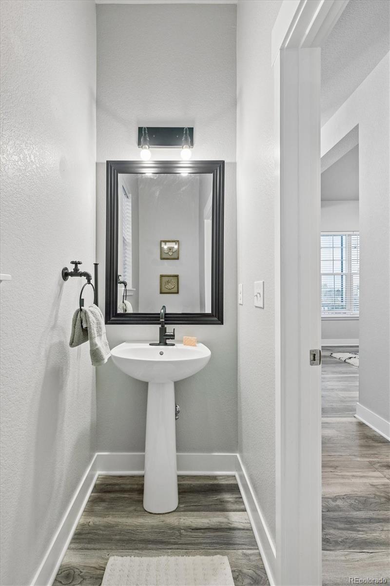 MLS Image #10 for 21473 e 59th place,aurora, Colorado