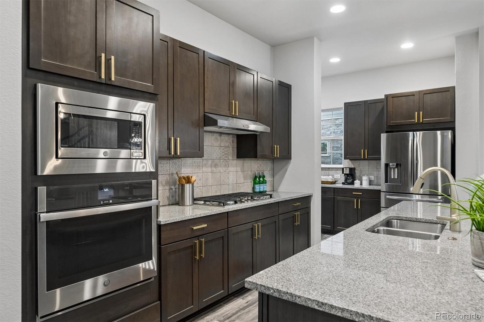 MLS Image #5 for 21473 e 59th place,aurora, Colorado