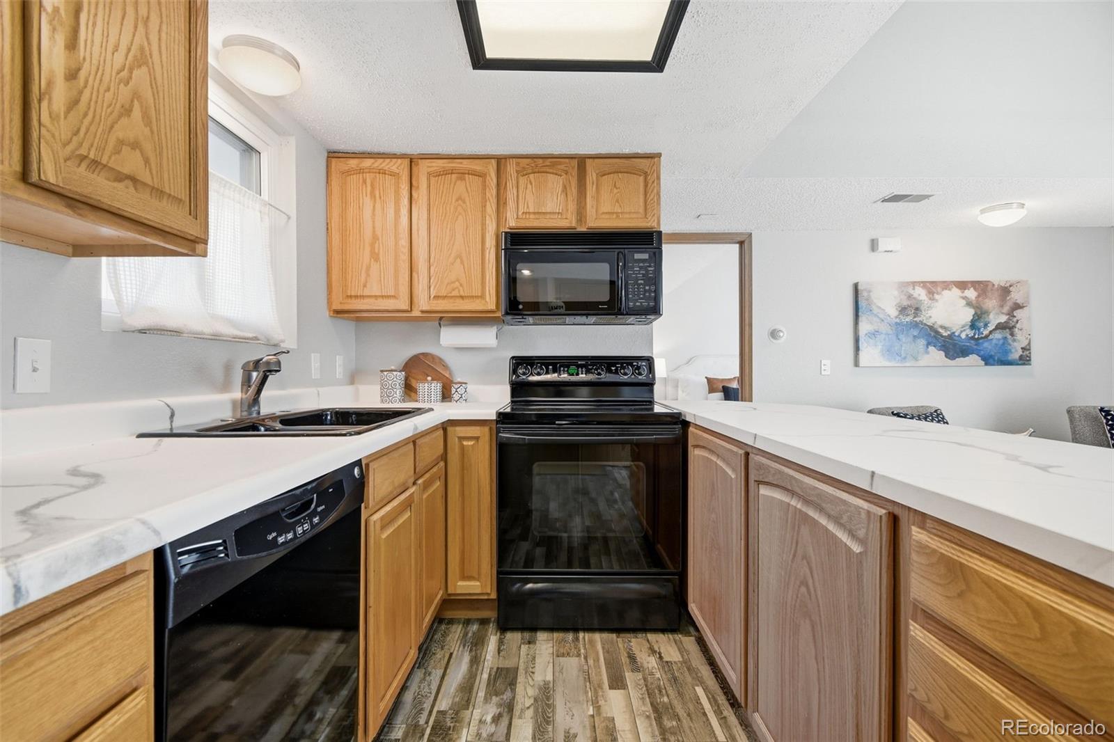 MLS Image #14 for 5250 s huron way,littleton, Colorado