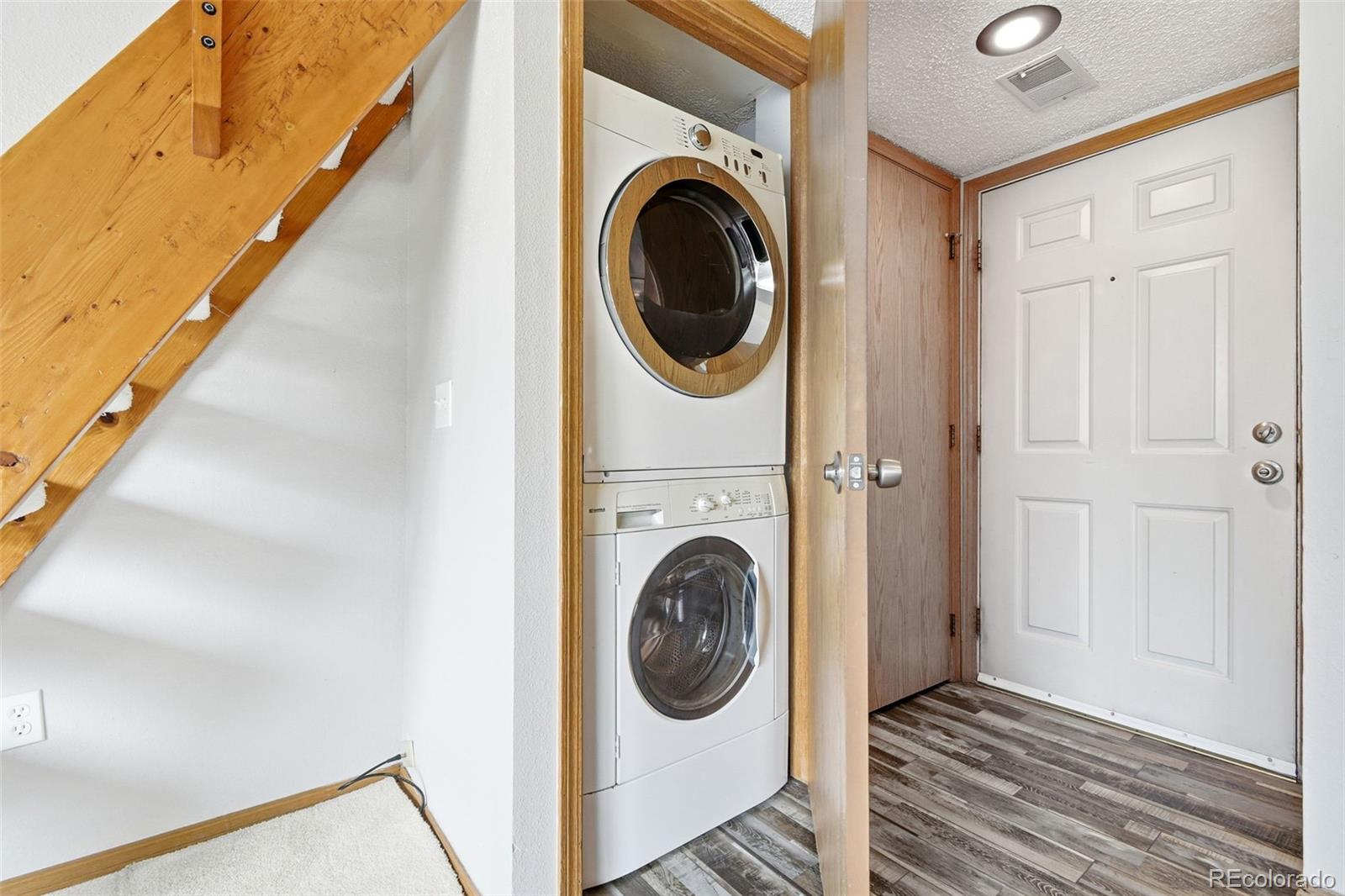 MLS Image #17 for 5250 s huron way,littleton, Colorado
