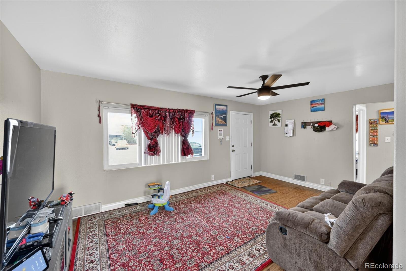 MLS Image #2 for 880  lansing street,aurora, Colorado