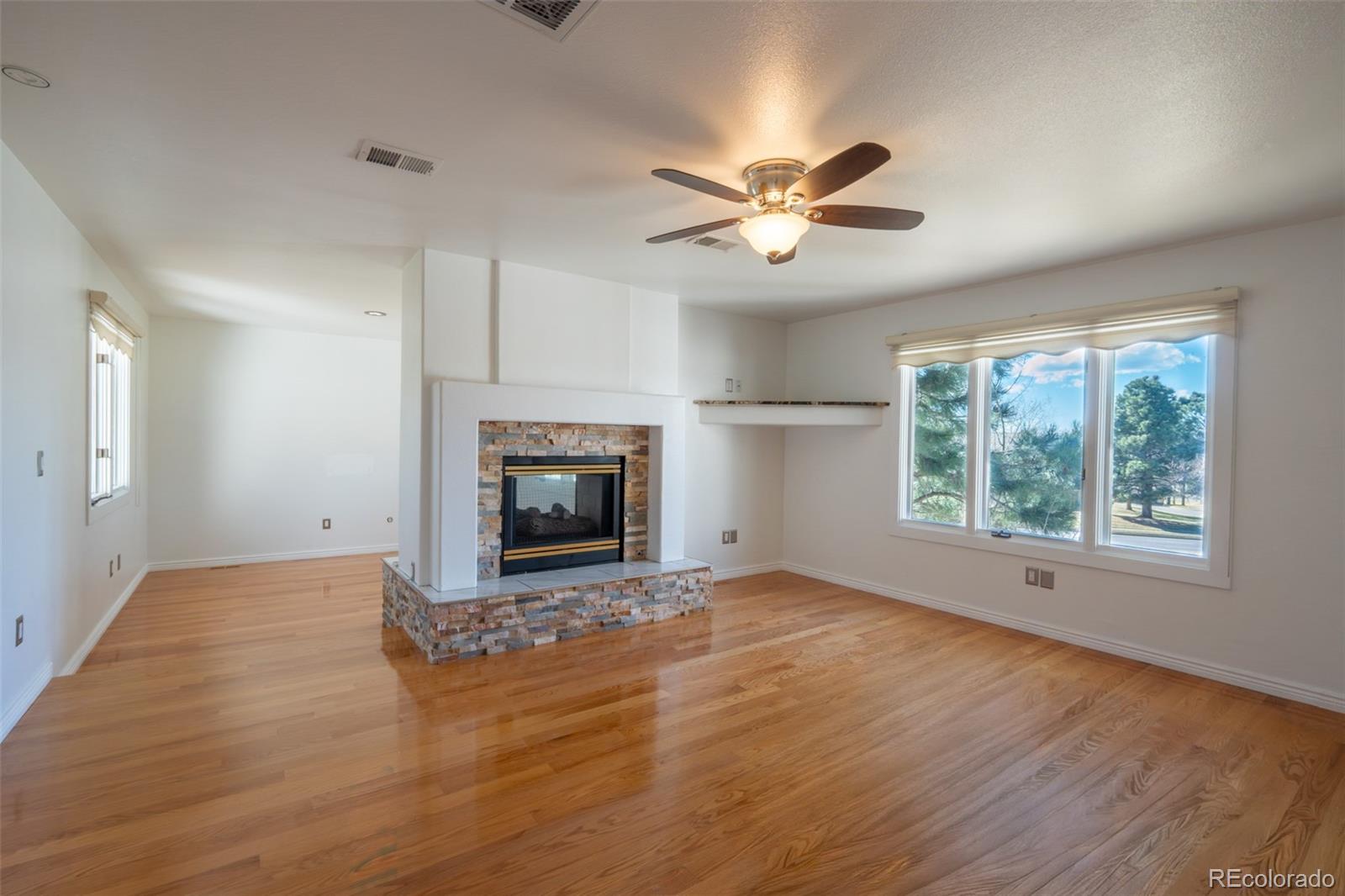MLS Image #17 for 4745 s helena way,aurora, Colorado
