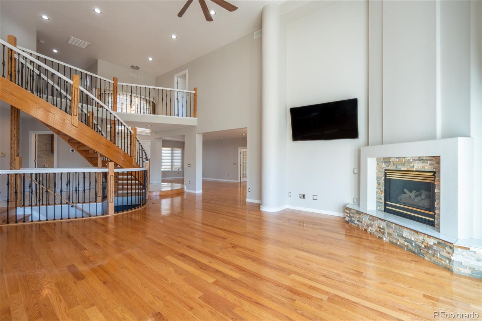 MLS Image #4 for 4745 s helena way,aurora, Colorado