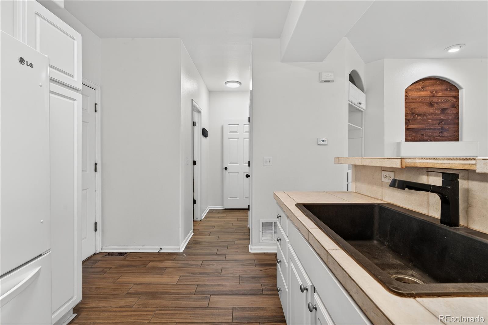 MLS Image #11 for 5555 e briarwood avenue 504,centennial, Colorado