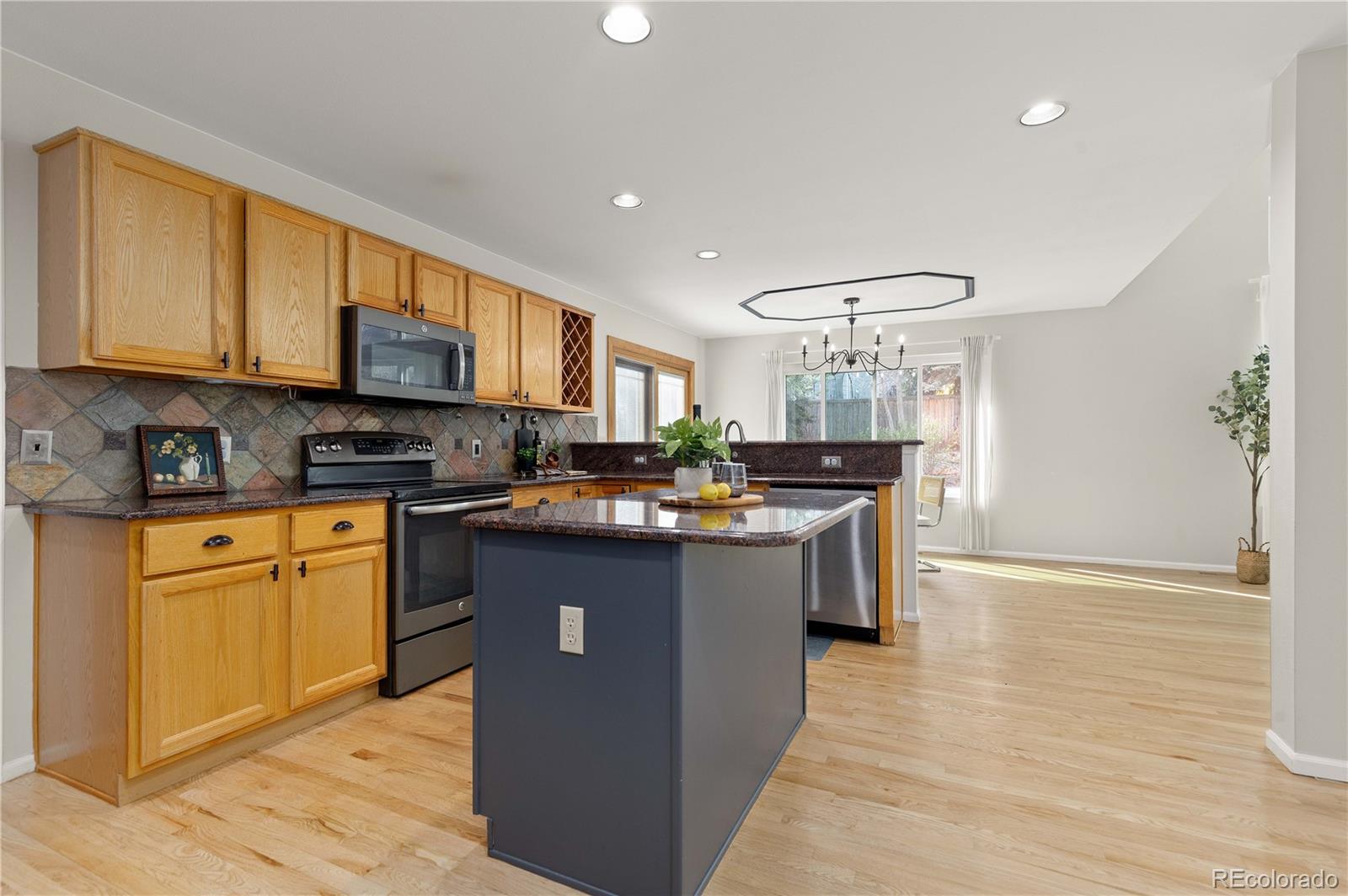 MLS Image #5 for 758  huntington place,highlands ranch, Colorado
