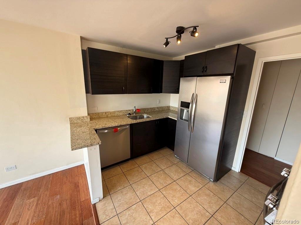 MLS Image #4 for 888 n logan street,denver, Colorado